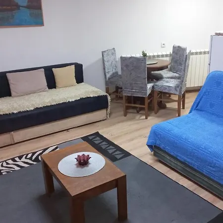 Nov-dve Spavace Sobe * Kopaonik